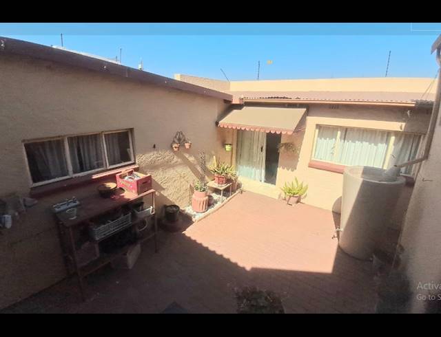3 BEDROOM HOUSE FOR SALE IN LINMEYER